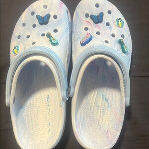 CROCS classic White and Blue clog with Charms